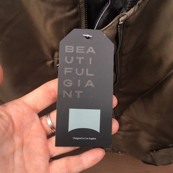 Beautiful Giant green slick bomber jacket - Picture 4 of 5